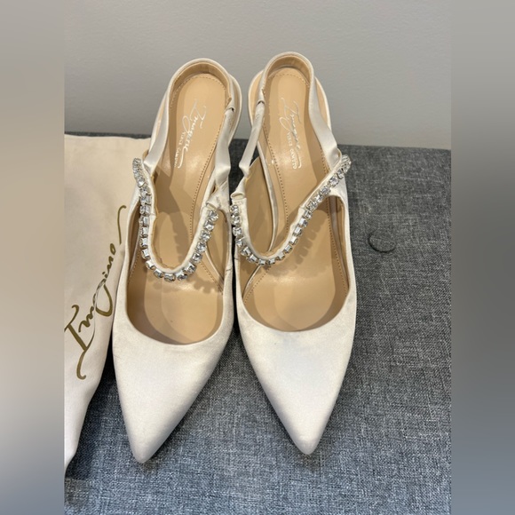 Imagine , Vince Camito Satin ivory heels - Picture 3 of 6